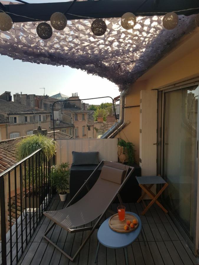 شقة Beau Duplex Avec Terrasse - Centre Historique آيكس أومبروفينس المظهر الخارجي الصورة
